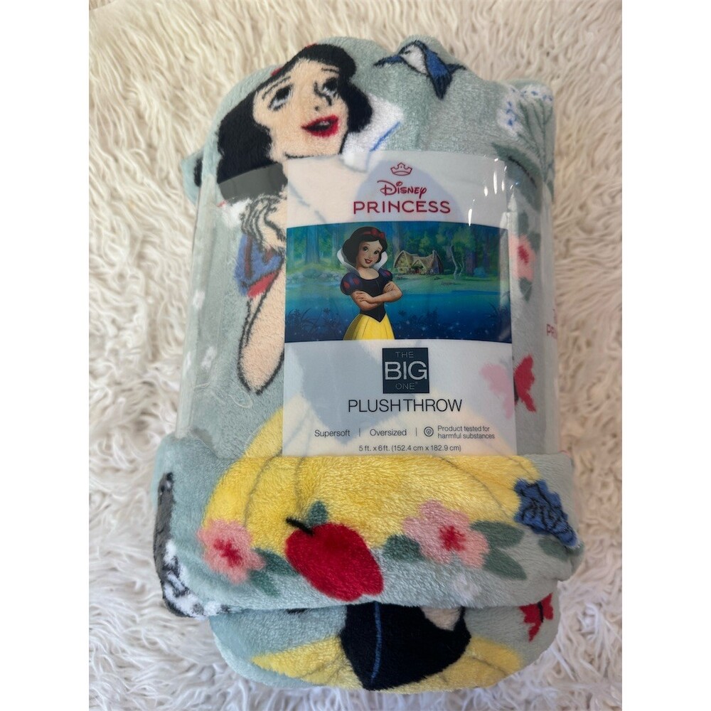 Disney Princess Snow White Throw Blanket Multicolor Oversized 60 x 72 in GIFT